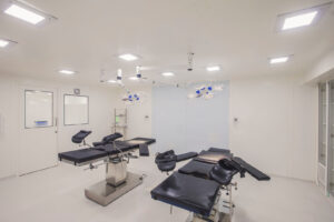 Nimaaya-operation-theater-room-at-ivf-clinic-in-surat
