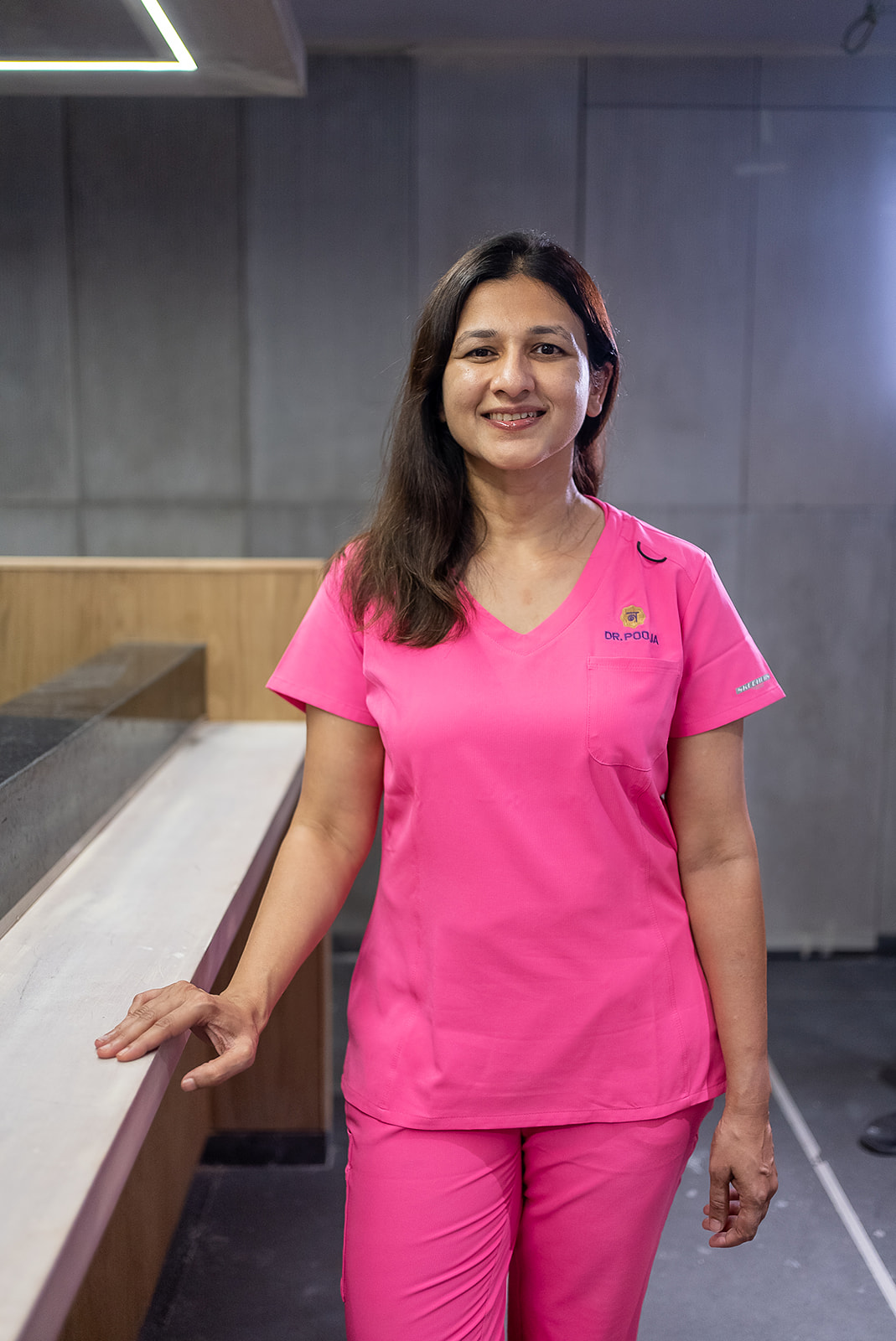 best gynecologist and IVF specialist at IVF Center in Surat, Nimaaya - Dr.pooja nadkarni singh